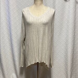NWT MOTE size XL Chic Cream Long Sleeve Women's Top‎